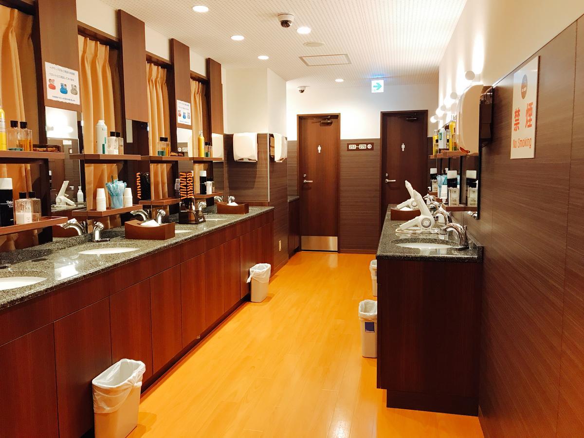 Sauna & Capsule Hotel Rumor Plaza Kyoto Buitenkant foto
